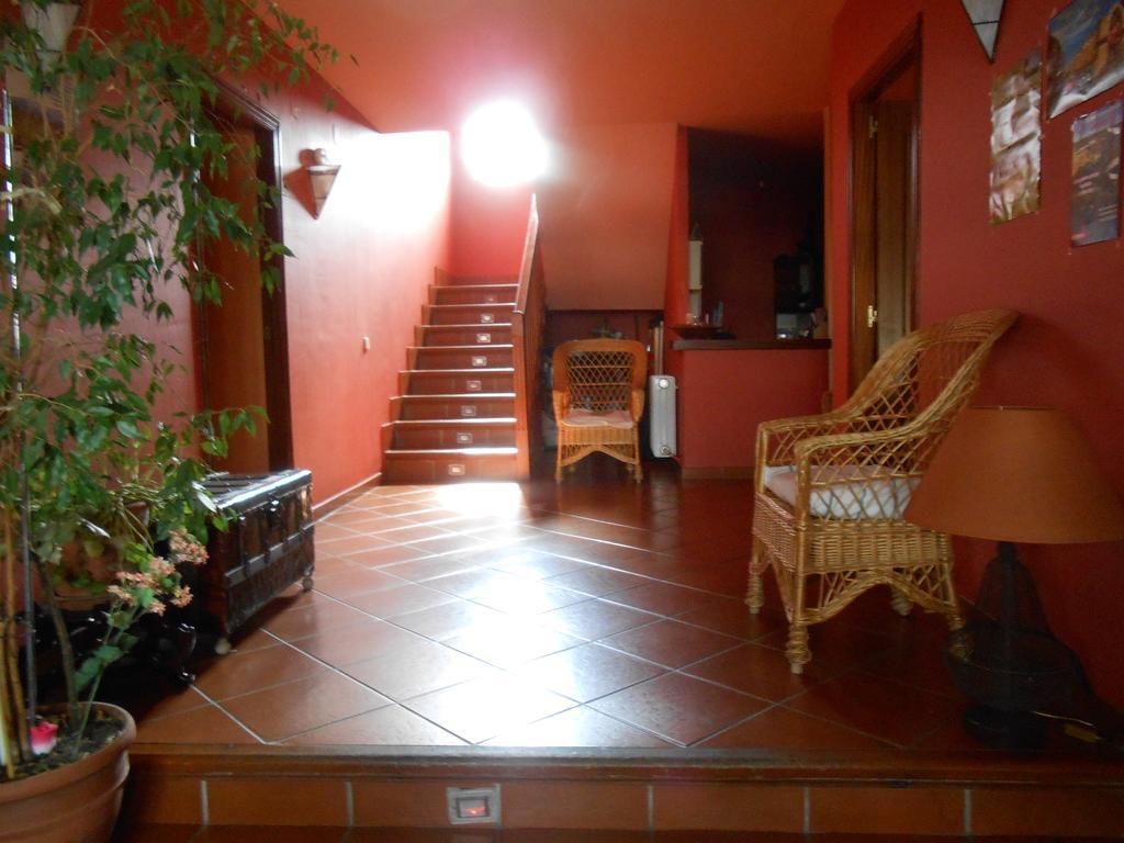 Hostal Burgos Torrecaballeros Esterno foto