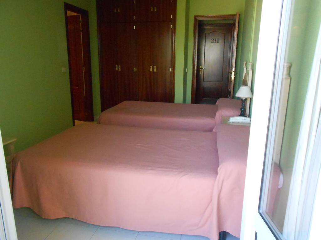 Hostal Burgos Torrecaballeros Camera foto